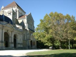Basilique et maison natale de Bernard de Clairvaux à Fontaine-lès-Dijon